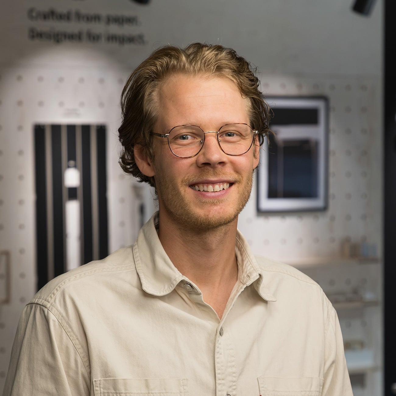 https://www.fagerhult.com/cdn-cgi/image/quality=80,onerror=redirectPortratt Niclas_citat2.jpg